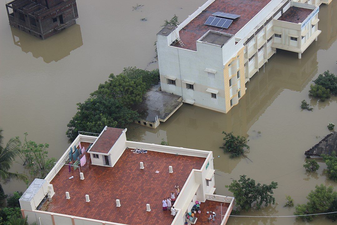 Aerial view of flood hit areas of Chennai and its suburbs taken by Indian Air Force helicopters (Wikimedia Commons, Indian Air Force)