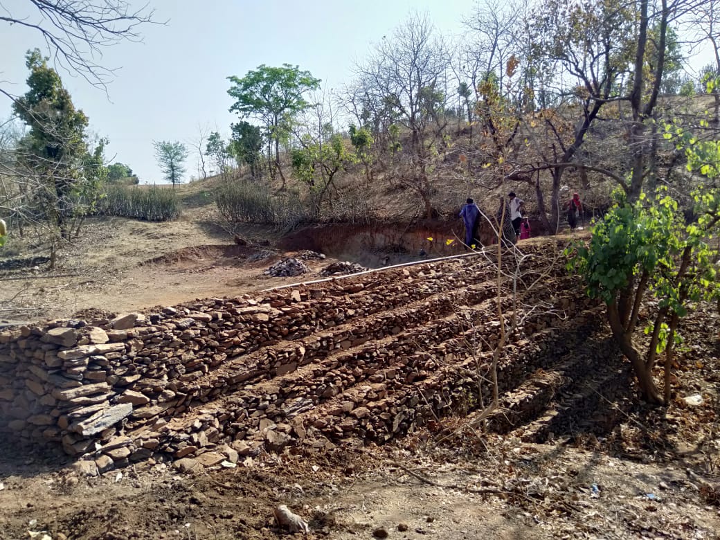 A community pond under construction in Jhalua Kaun. Pic credit: Rajat Kumar