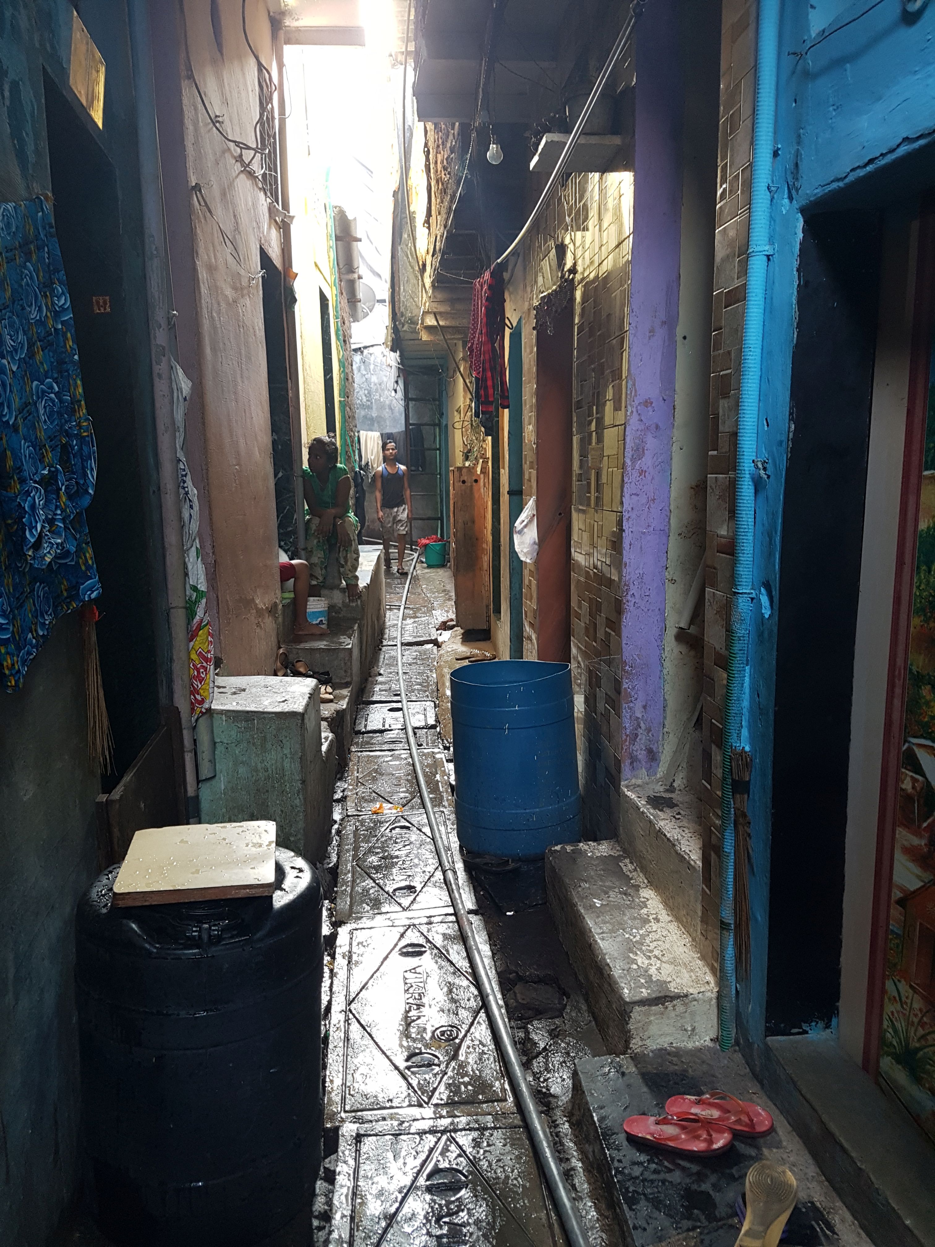 An unending stretch of narrow lanes, open sewers and cramped houses (Image: Pratima Kishore)