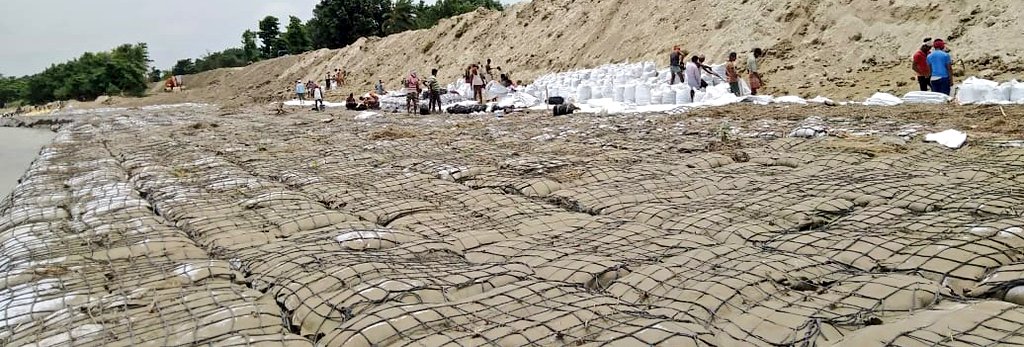 Ongoing flood protection work in Khajuli block of Madhubani district (Source: Water Resources Department, Government of Bihar, Twitter handle)