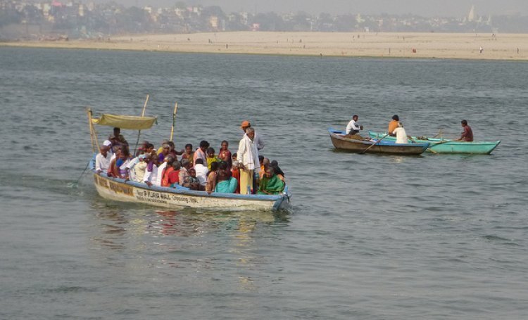 The Ganga at Varanasi (Image: IWP Flickr)