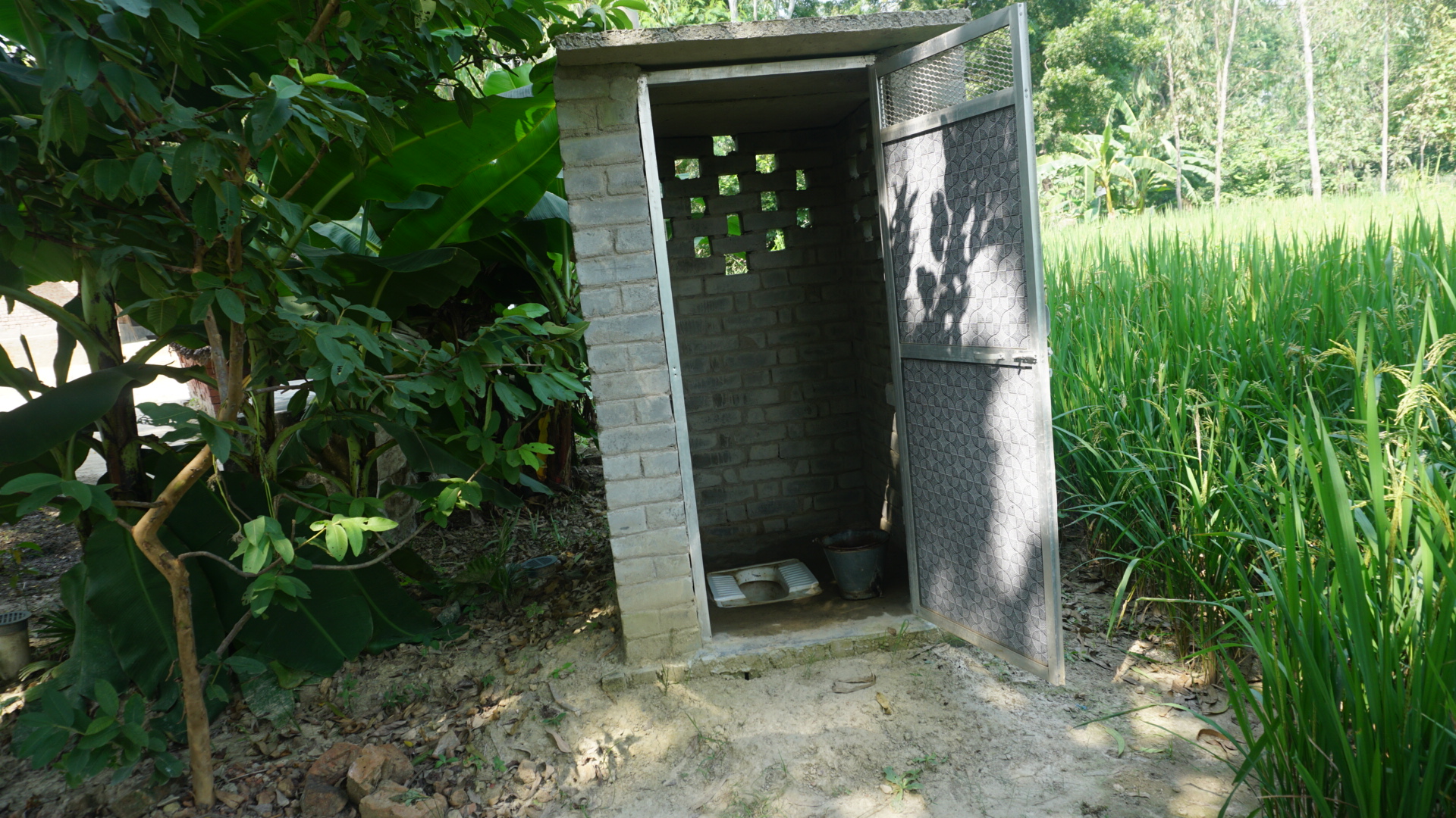 Evapotranspiration toilet. (Source: 101Reporters)