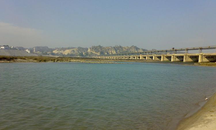 Sutlej river in Punjab (Source: Harpreet Riat via Wikipedia)
