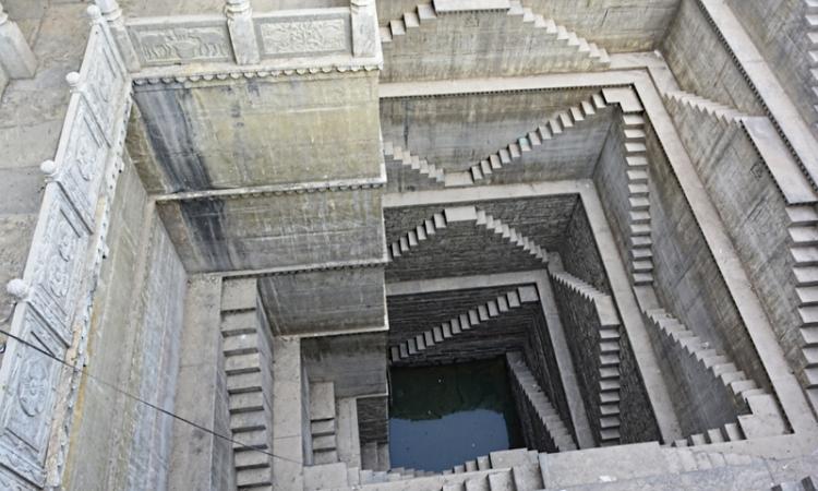 Stepwell in front of Khedamata temple at Modi village. (Source: India Water Portal)