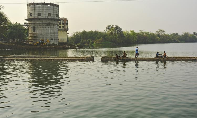Shivnath river near Mahamara Barrage, Durg