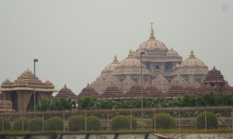 NGT had in July 2015 slapped a fine on the Akshardham temple management for carrying out expansion without prior environmental clearance and without examining whether the expanded portion fell on the Yamuna’s floodplains (Source: Ramesh N G, Wikimedia Commons)