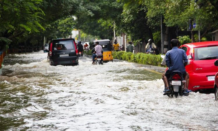 Flooding in Mumbai during the monsoons (Image Source: Wikimedia Commons)