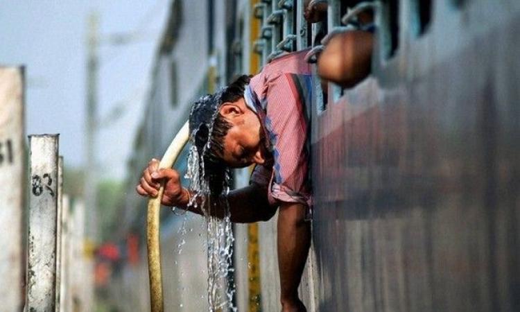 Heat wave engulfs the country (Source: PTI)