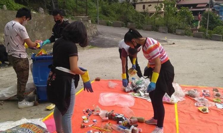 Volunteers sort plastic trash during the cleanup. (Pic courtesy: Zero Waste Himalaya)