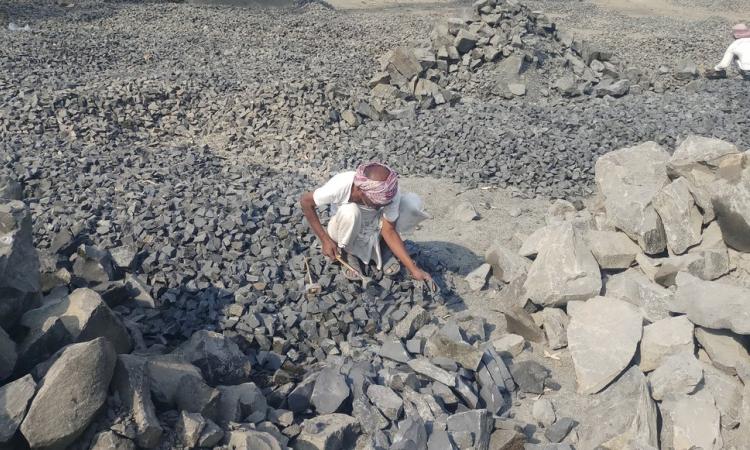 Labourers crush stones at illegal stone quarries. (Pic: Gurvinder Singh)