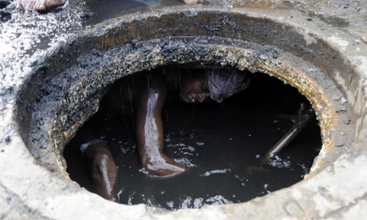 Despite the ban, manual scavenging continues. (Image courtesy: The Hindu)